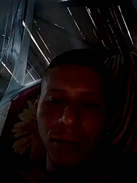 Snapshot of Somospareja1987 chatting on 19, 10, 2025 Somospareja1987 online show from 19, 10, 2025