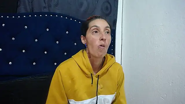 anyu1306 online show from 11, 1, 2025