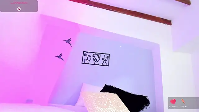 Laura Torres18 online show from 18, 11, 2025