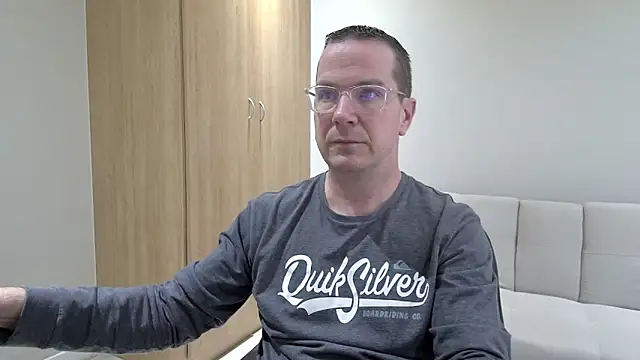 BrettJ81 online show from 8, 6, 2026