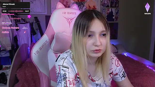 Evie Ro online show from 10, 12, 2024