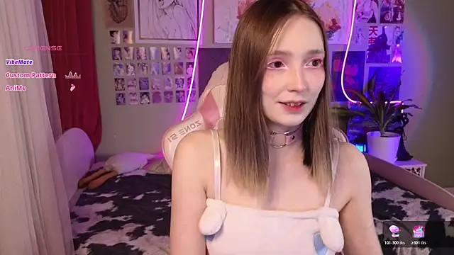 Snapshot of Evie_Ro chatting on 21, 4, 2026 Evie Ro online show from 21, 4, 2026