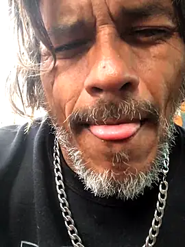 Snapshot of kvr27 chatting on 26, 10, 2025 kvr27 online show from 26, 10, 2025