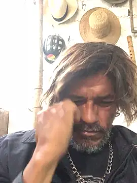 Snapshot of kvr27 chatting on 31, 10, 2025 kvr27 online show from 31, 10, 2025