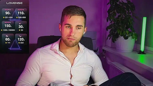 Snapshot of Sweeet__boy chatting on 10, 10, 2025 Sweeet boy online show from 10, 10, 2025