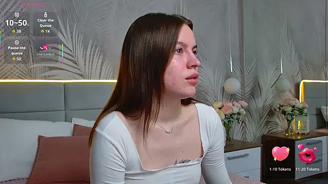 AmaliaBell online show from 10, 9, 2025