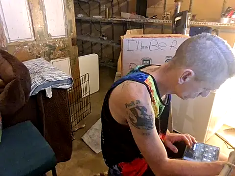 Snapshot of leahcimnikral chatting on 20, 9, 2025 leahcimnikral online show from 20, 9, 2025