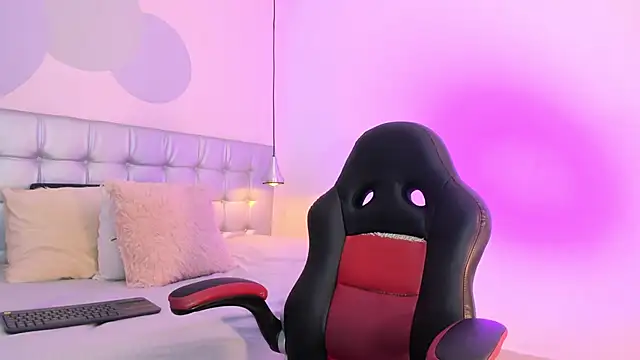 Snapshot of pervert_lizza chatting on 22, 2, 2025 pervert lizza online show from 22, 2, 2025