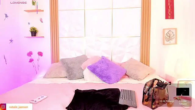 Snapshot of natalie_jaensen chatting on 23, 4, 2026 natalie jaensen online show from 23, 4, 2026