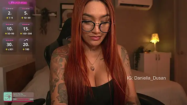 DaniDusan  online show from 2, 2, 2025