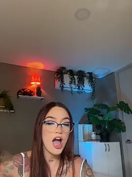 DaniDusan  online show from 2, 10, 2025