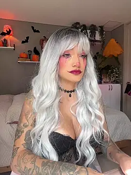 DaniDusan  online show from 20, 10, 2025