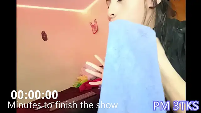 Snapshot of Monse_n_Mont chatting on 3, 12, 2024 Monse n Mont online show from 3, 12, 2024