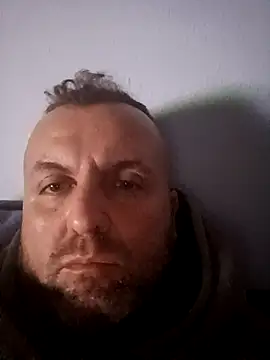 Snapshot of andres1925 chatting on 4, 3, 2026 andres1925 online show from 4, 3, 2026