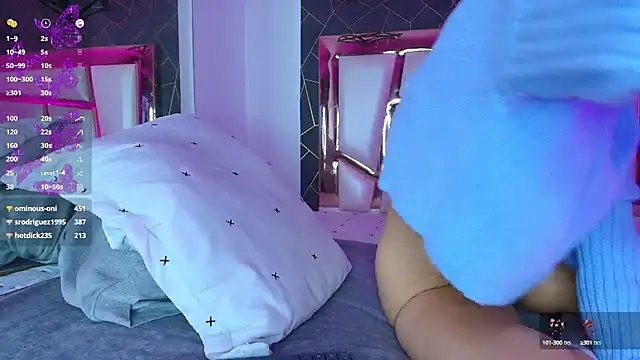 Annie Swan online show from 13, 3, 2025