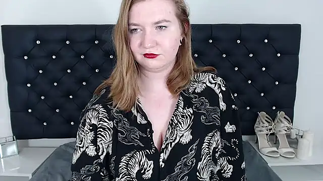 LaraDream online show from 28, 2, 2025