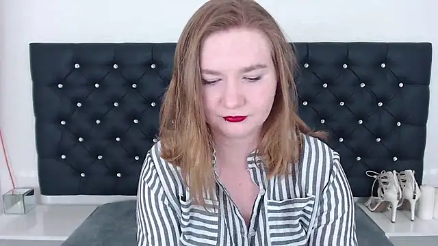 LaraDream online show from 19, 3, 2025