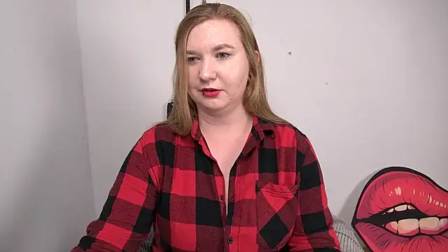 LaraDream online show from 9, 10, 2025