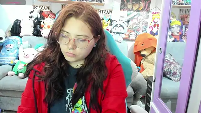 Snapshot of soficammy chatting on 12, 11, 2025 soficammy online show from 12, 11, 2025