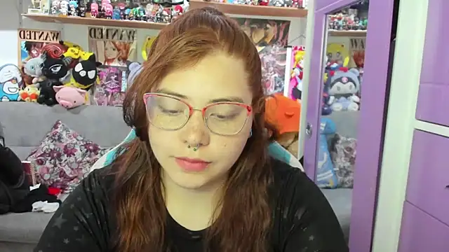 Snapshot of soficammy chatting on 16, 11, 2025 soficammy online show from 16, 11, 2025