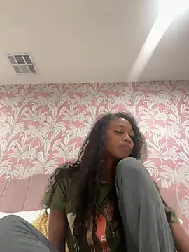 mismialove online show from 12, 5, 2026