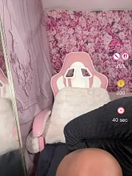 mismialove online show from 24, 5, 2026