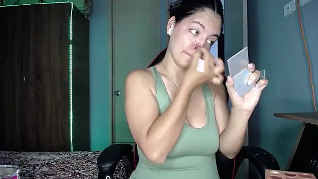 Snapshot of susan_smith18 chatting on 1, 12, 2025 susan smith18 online show from 1, 12, 2025